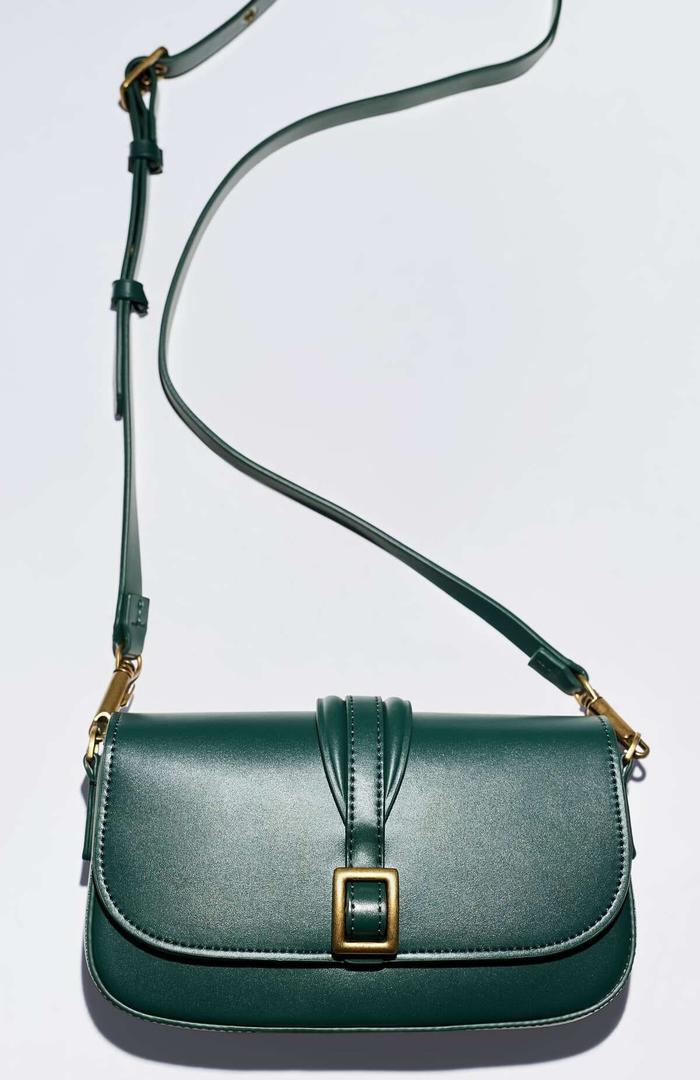 ​

​ BOLSO BANDOLERA HEBILLA ​

​