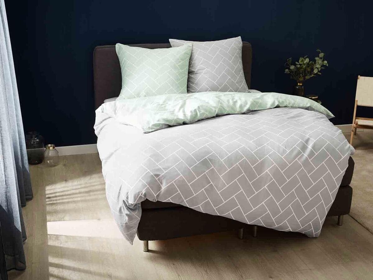 Ropa de cama reversible de satén