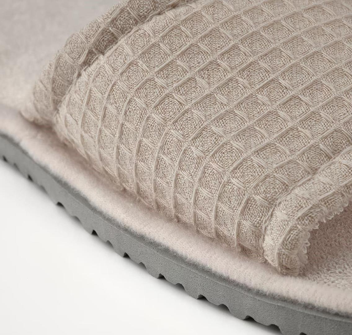 SKOVELSJÖN Pantuflas beige