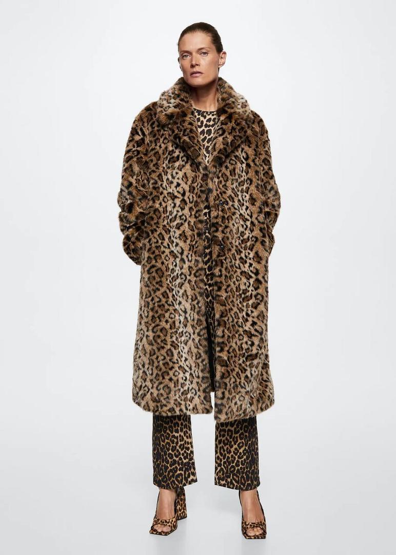 Abrigo de pelo de leopardo de Mango