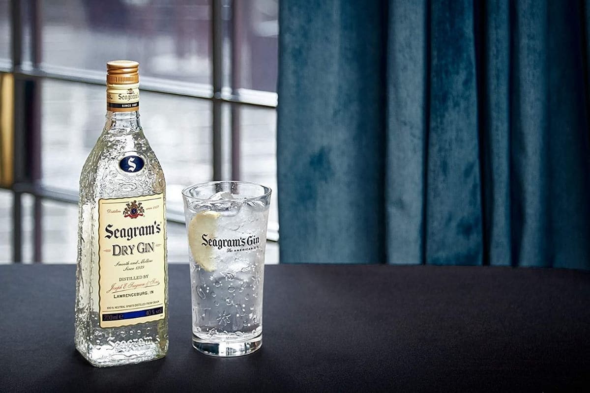 Ginebra dry gin Seagram's