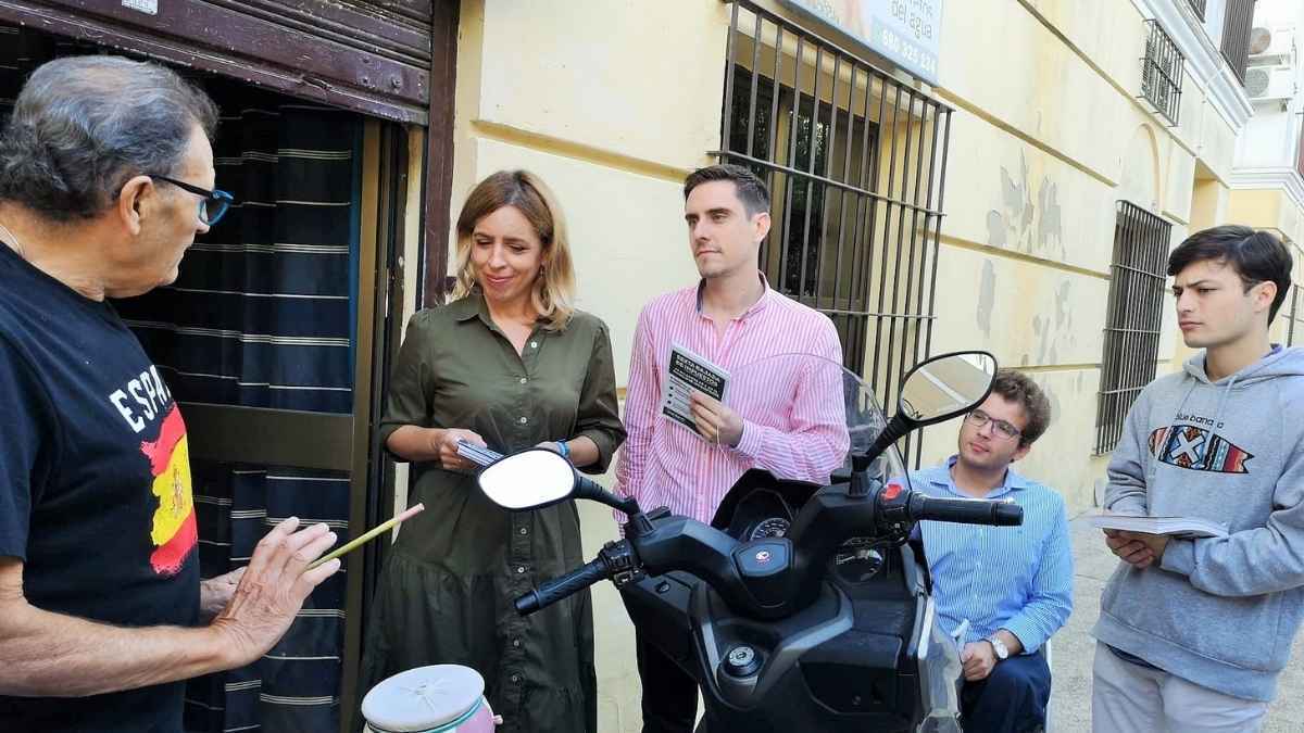 El PP presenta a los jerezanos la sexta bajada de impuestos de Juanma Moreno