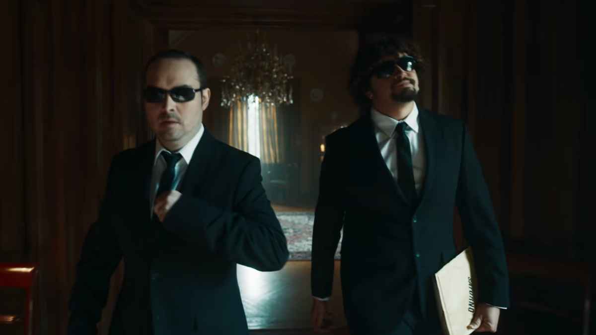 Space Surimi en la promo de Rauw Alejandro