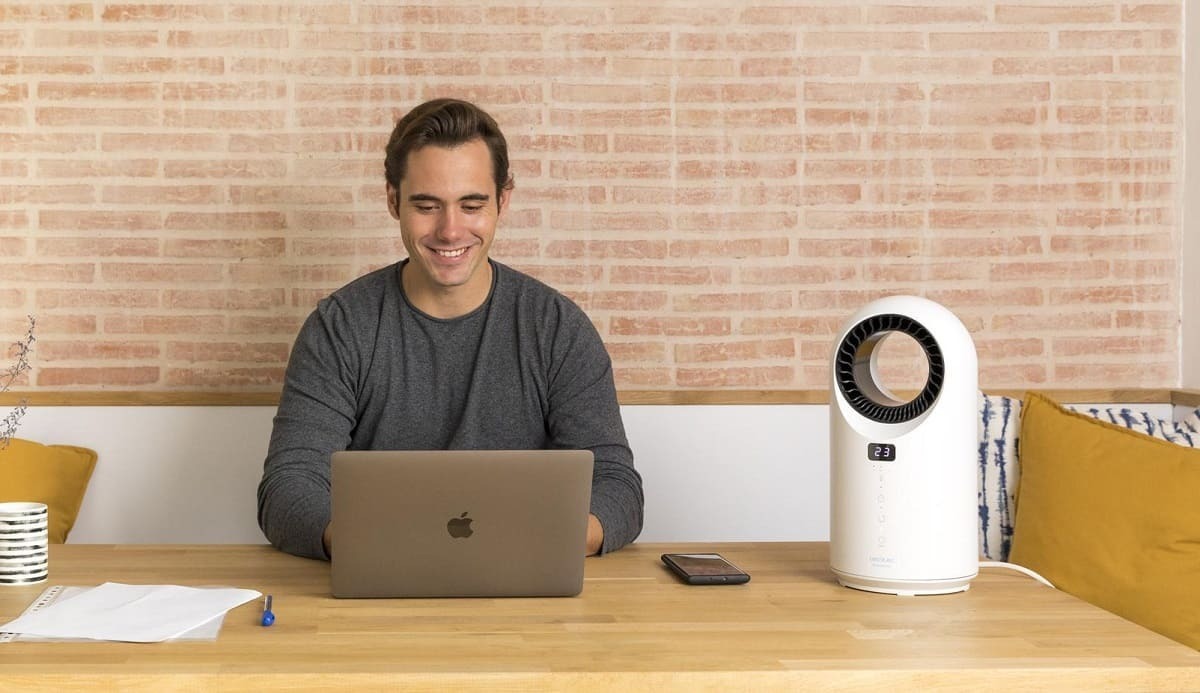 Estufa Cecotec de bajo consumo con pantalla táctil en Amazon