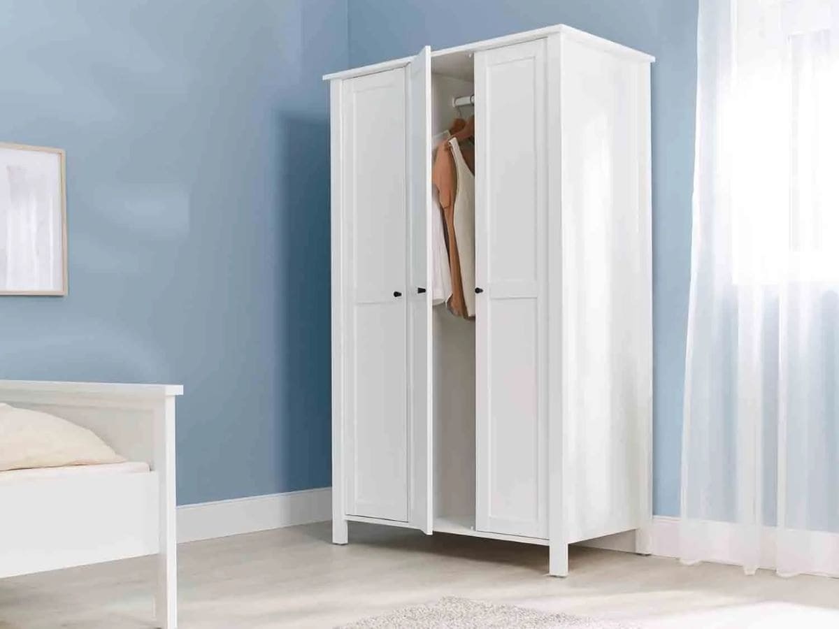 Armario con 3 puertas