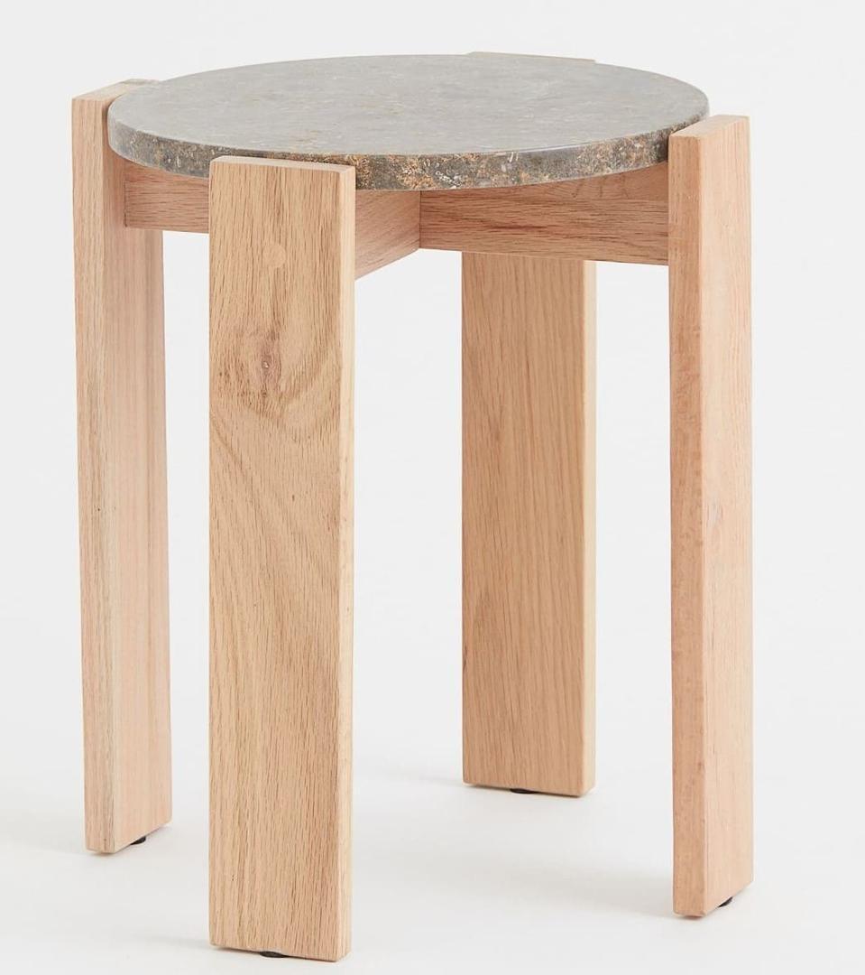 Mesa auxiliar de madera y mármol