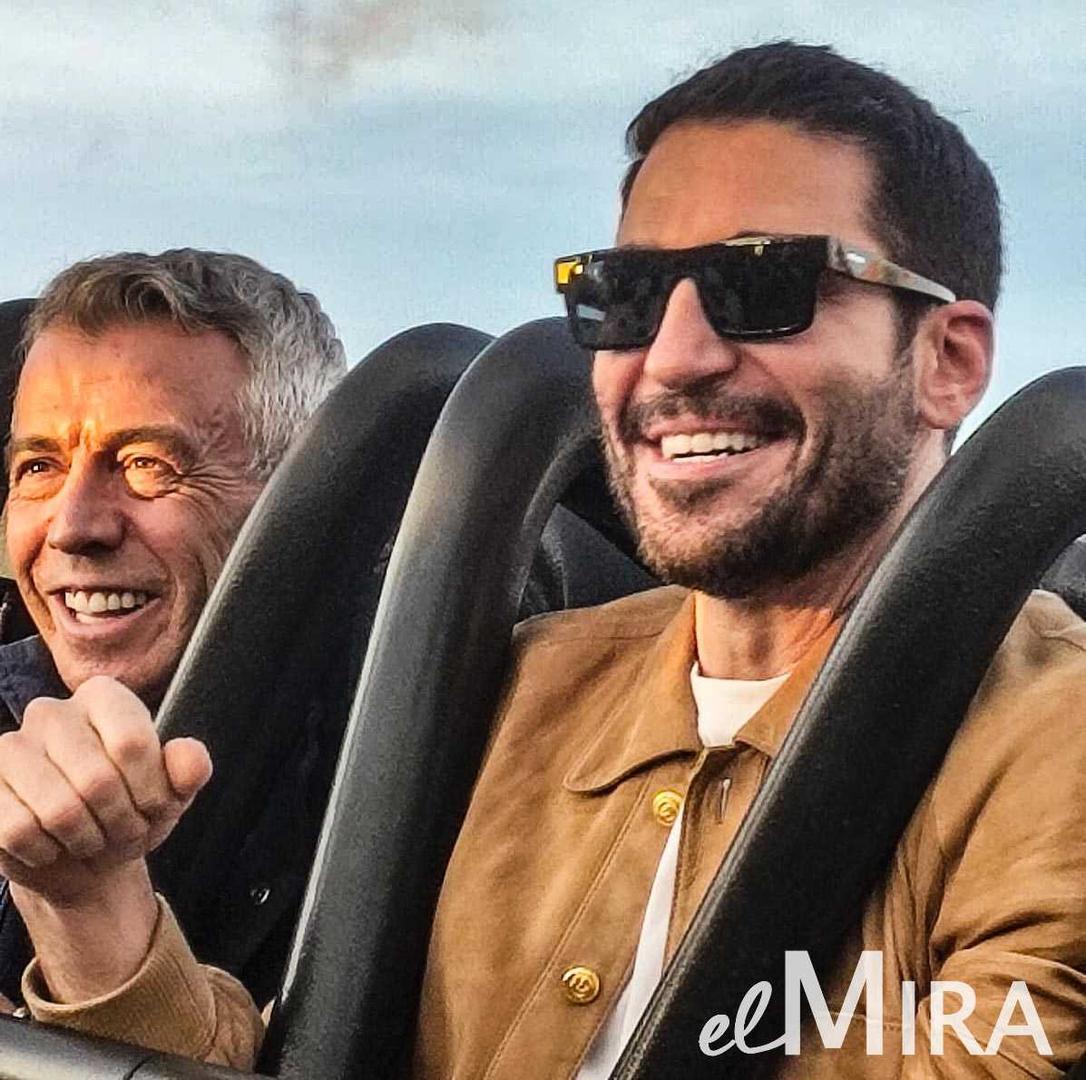 El Turronero y Miguel Ángel Silvestre en la Feria de la Navidad de Jerez