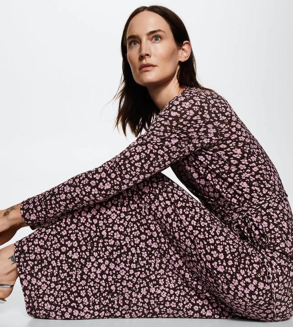 ​

Vestido cruzado nudo

​