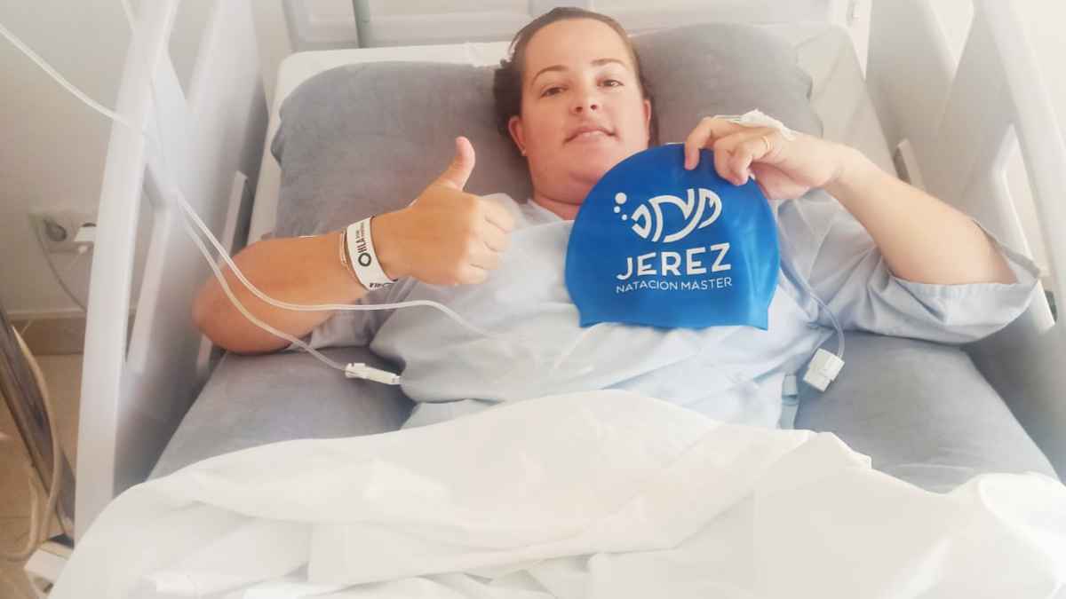 Laura Sambruno, una joven de Jerez, pide ayuda para volver a andar