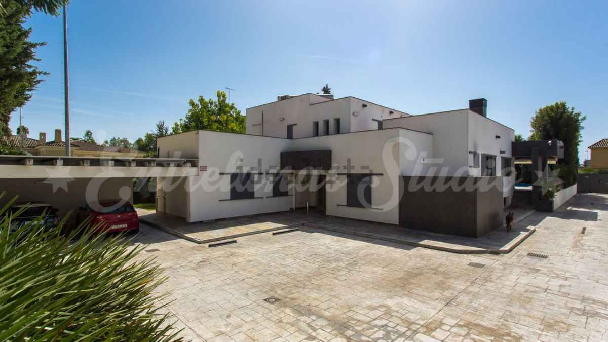 La casa de más de 500 metros con piscina en Jerez