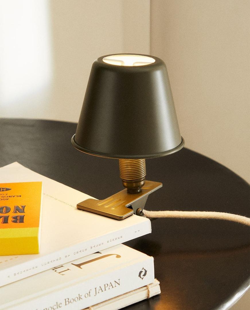 Lámpara con pinza de metal Saint Lazare