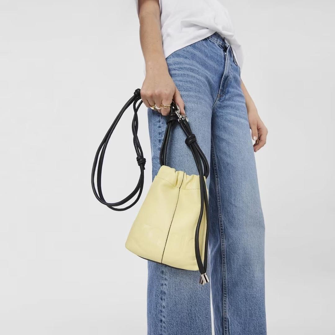 Mini bolso de piel de la colección Tous Cloud