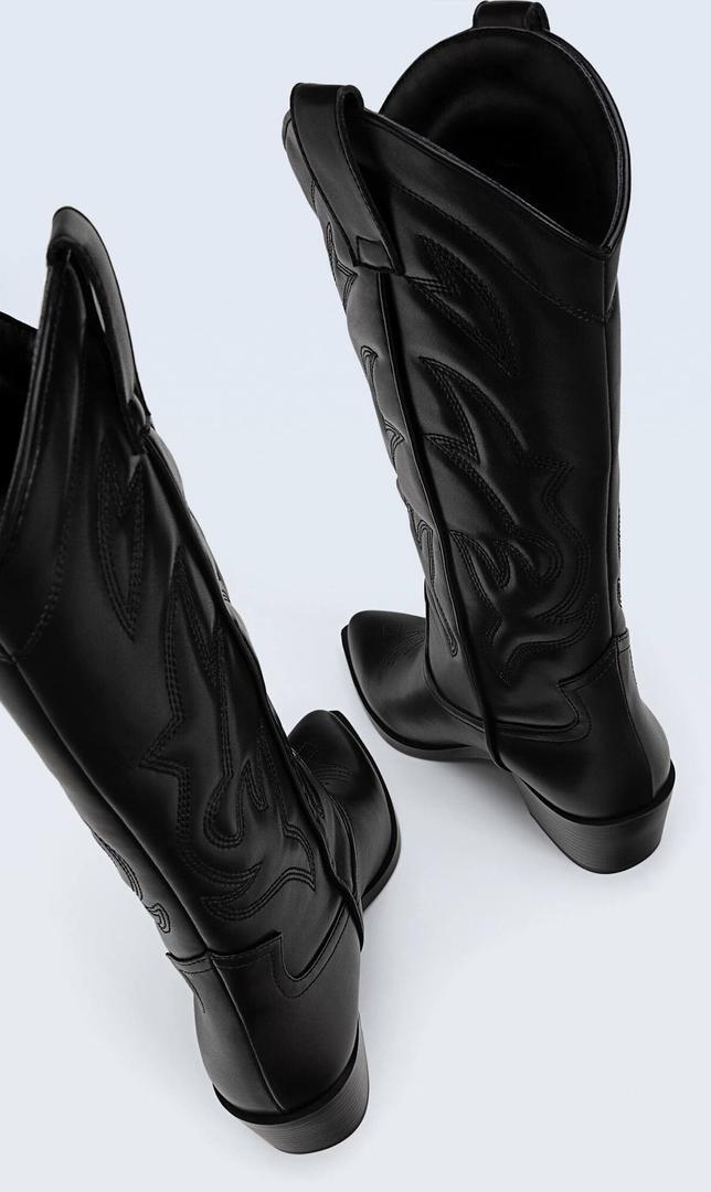 Botas de cowboy de Stradivarius