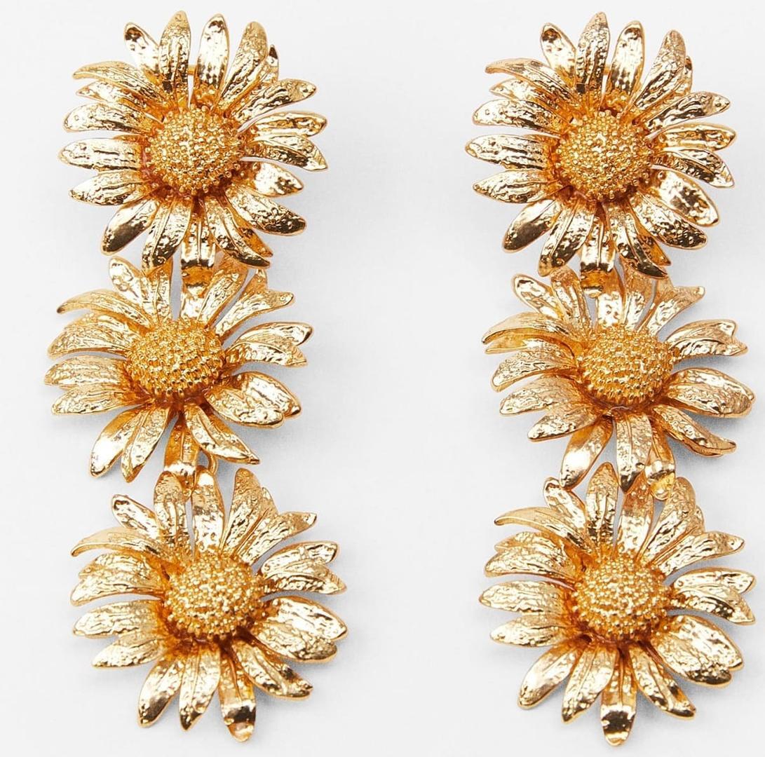 Pendientes metálicos colgantes de margarita de Zara