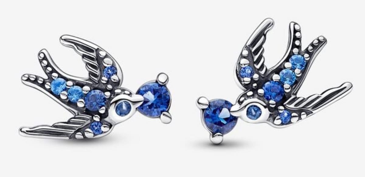 Pendientes de botón de golondrinas de Pandora