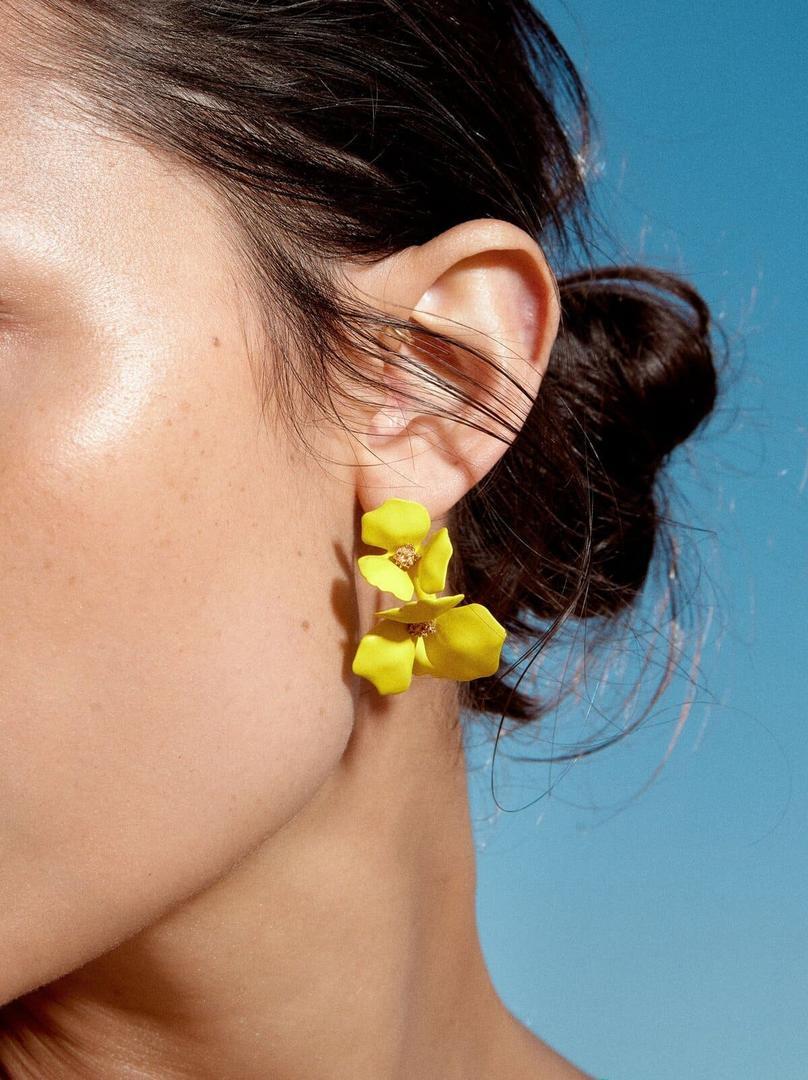 Pendientes de aro con flores