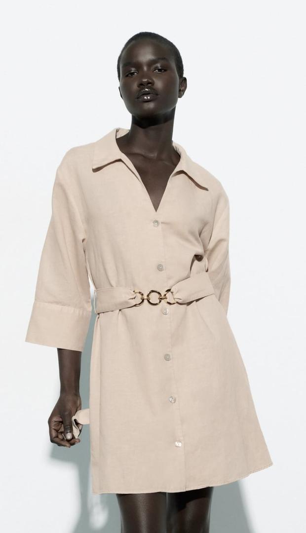 Vestido corto camisero con cinturón de lino de Zara 