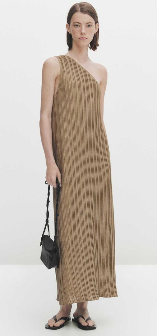 Vestido midi asimétrico plisado de Massimo Dutti