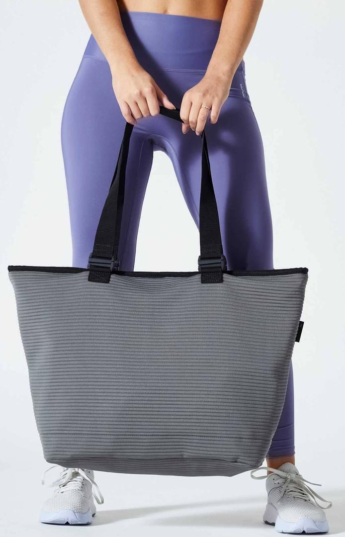 Bolsa gimnasio fitness 25L reversible mujer Domyos gris crudo de Decathlon