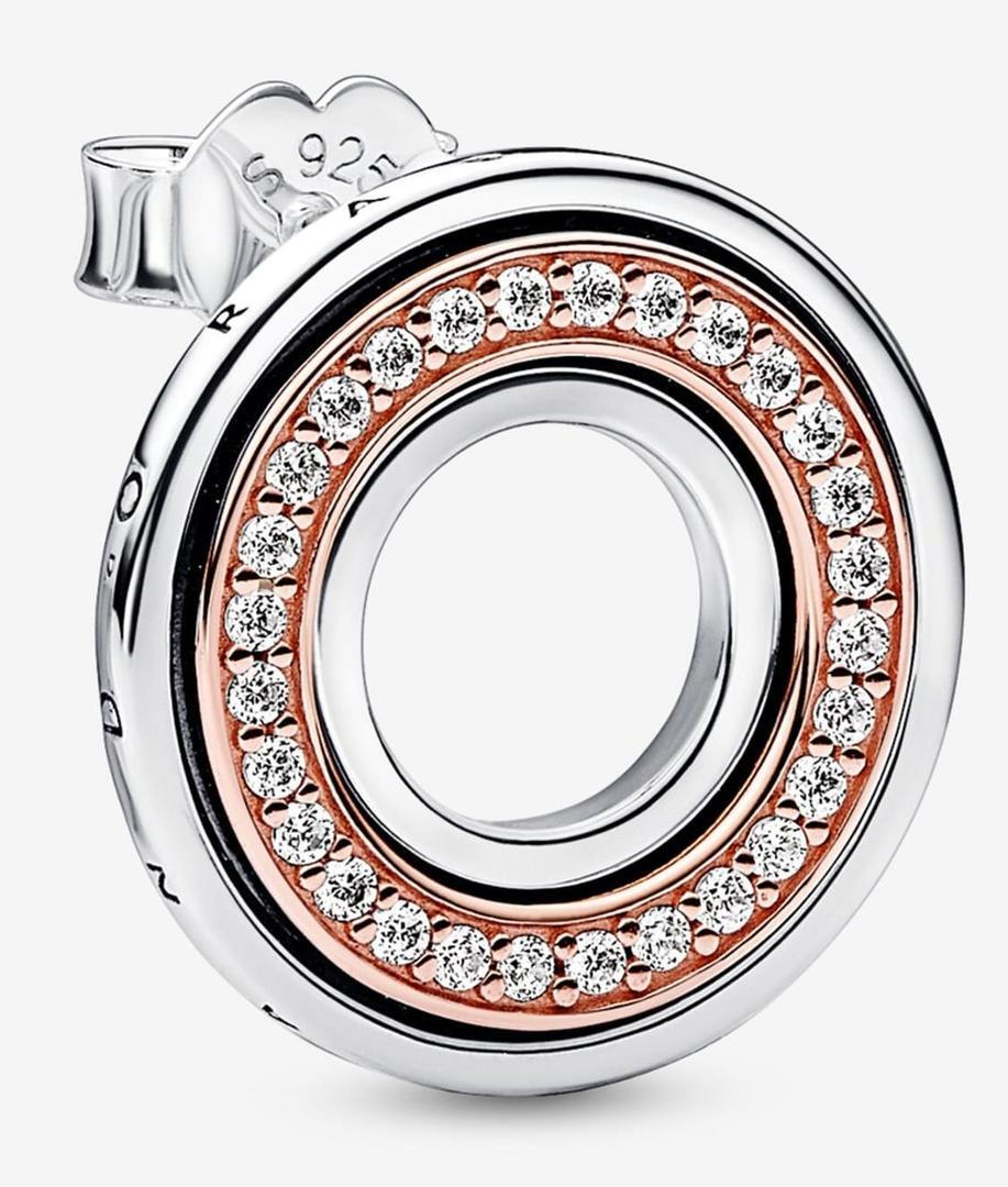 Pendientes de botón Logo y Pavé en dos tonos de Pandora