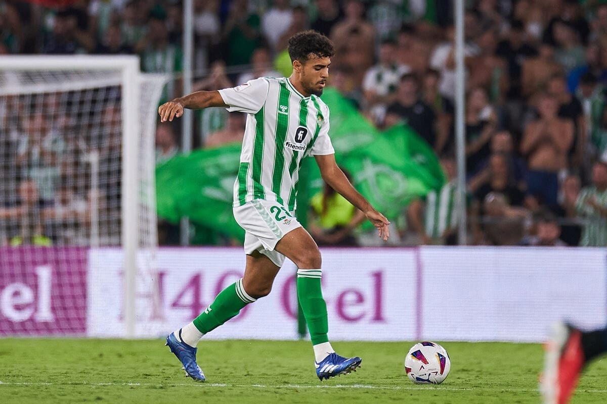 Chadi Riad en el Real Betis - Valencia CF | Salvador López Medina para El MIRA