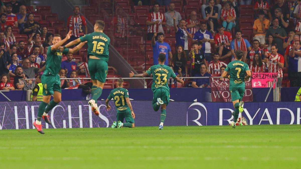 Los jugadores del Cádiz CF celebran el gol de Roger Martí contra el Atlético de Madrid | Cádiz CF