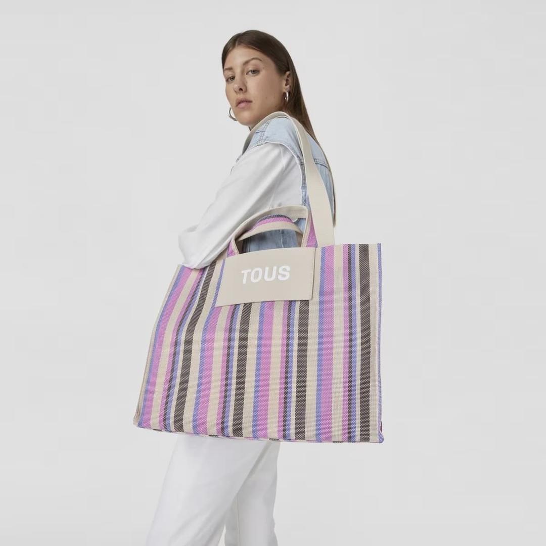 Bolso shopper grande de rayas modelo Stripes de Tous