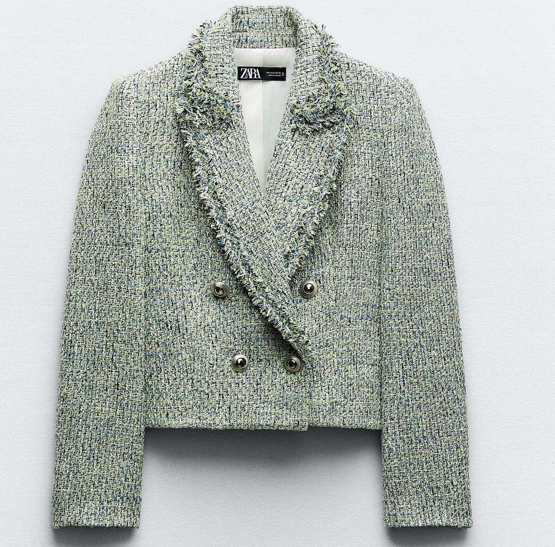 Chaqueta cruzada estructura color verde de Zara