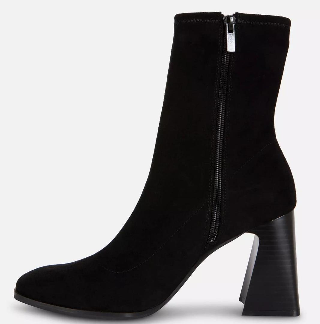 Botines de tacón con caña abierta de ante de Primark