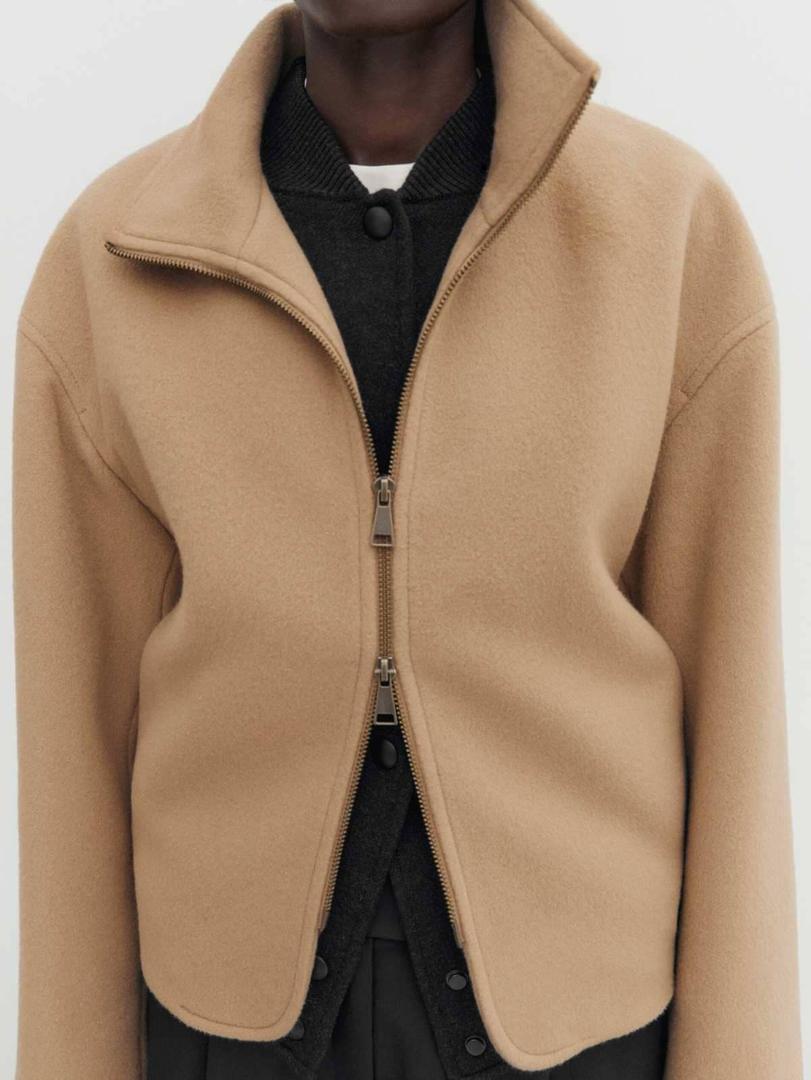 Chaqueta confort mezcla lana cremallera de Massimo Dutti
