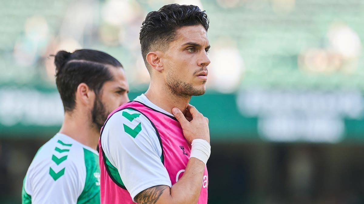 Marc Bartra en el Real Betis - Cádiz CF | Salvador López Medina para El MIRA