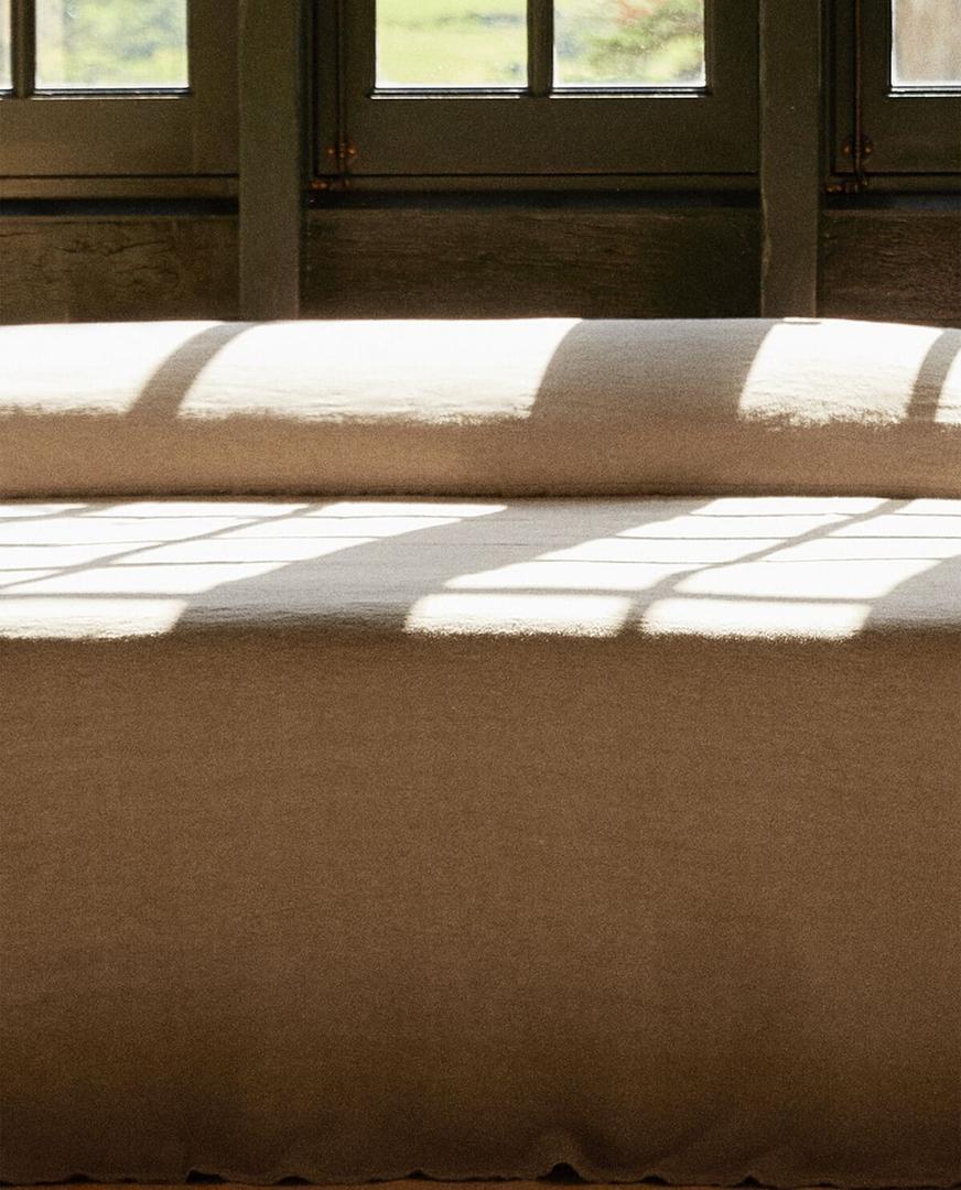 Colcha de lino lavado de Zara Home