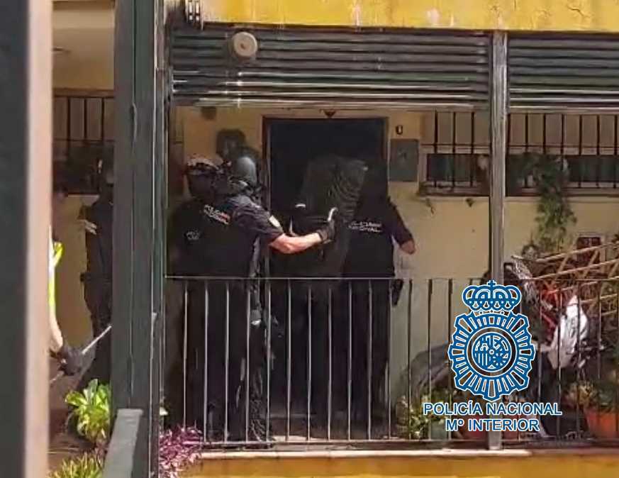 Operación policial en el barrio de Santiago de Jerez