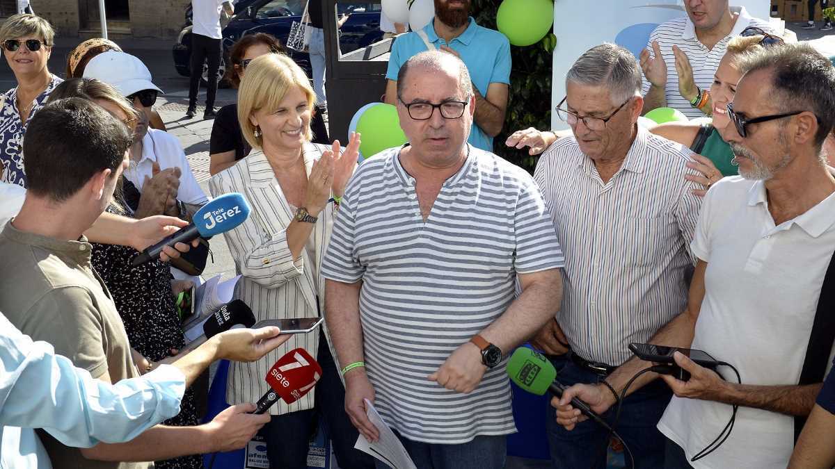 García-Pelayo en el acto de Afemen