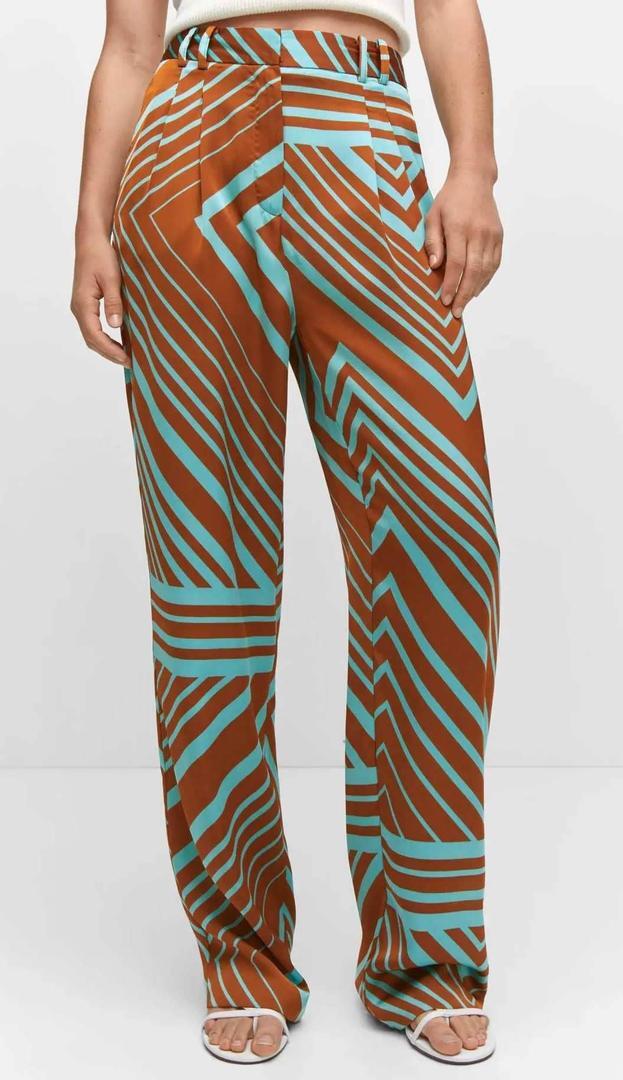 Pantalón satinado estampado de Mango