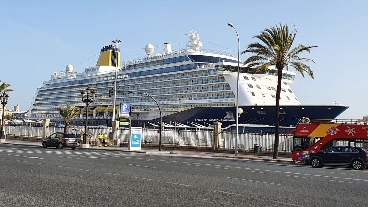 Andalucía se posiciona como el epicentro del turismo náutico y de cruceros sostenible