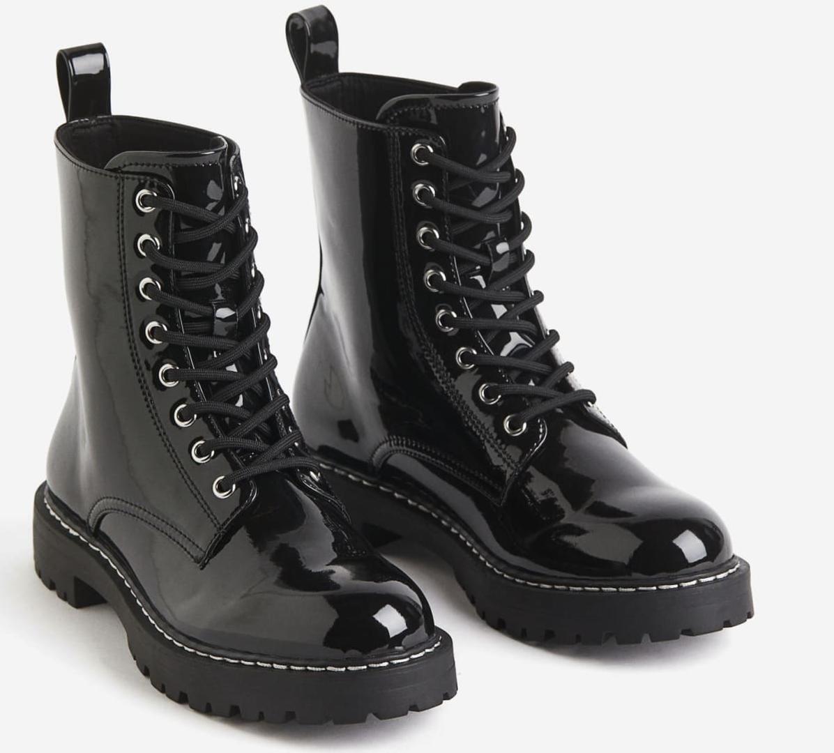 Botas negras con cordones y suela track de H&M