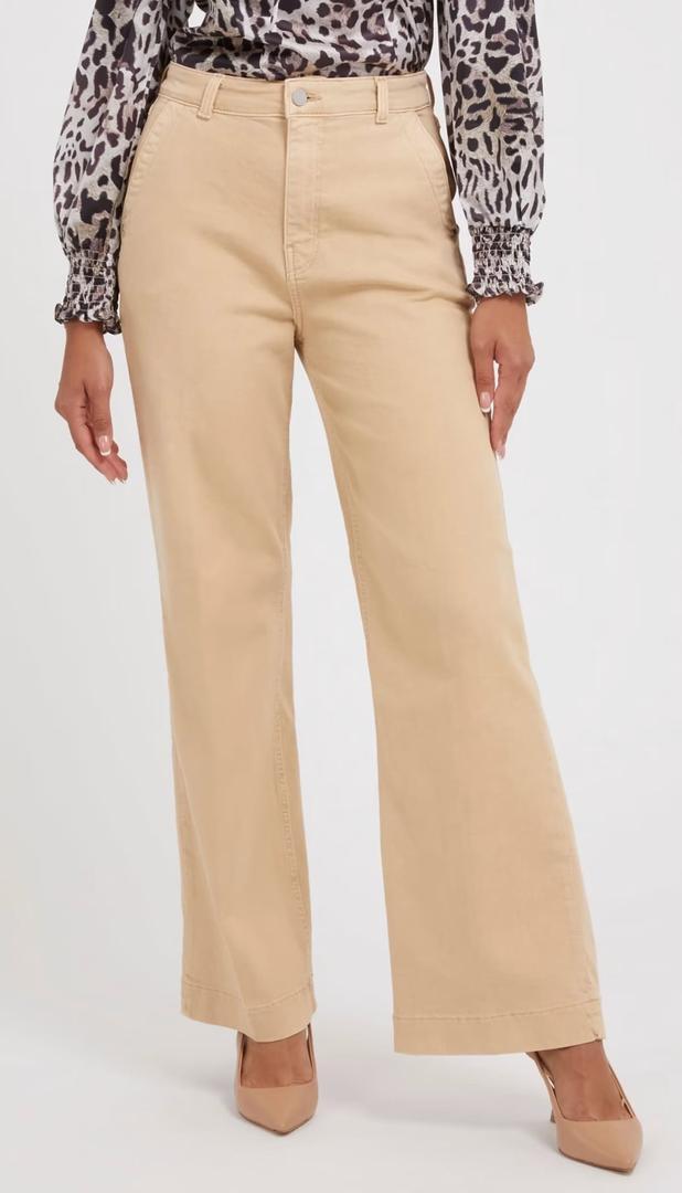 Pantalón de pernera ancha de Guess tendencia de 2023
