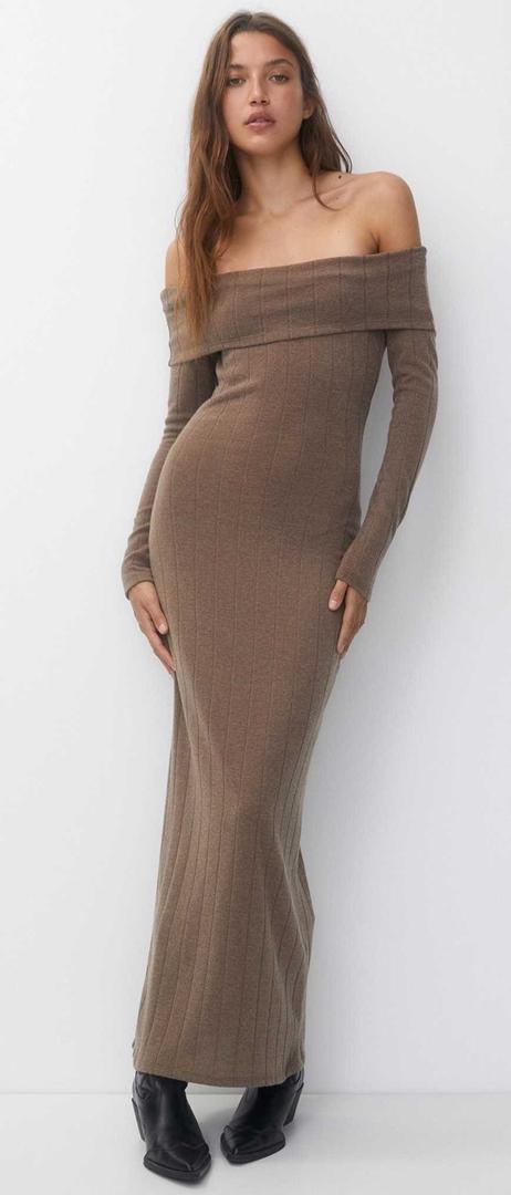 Vestido midi hombros descubiertos de Pull&Bear