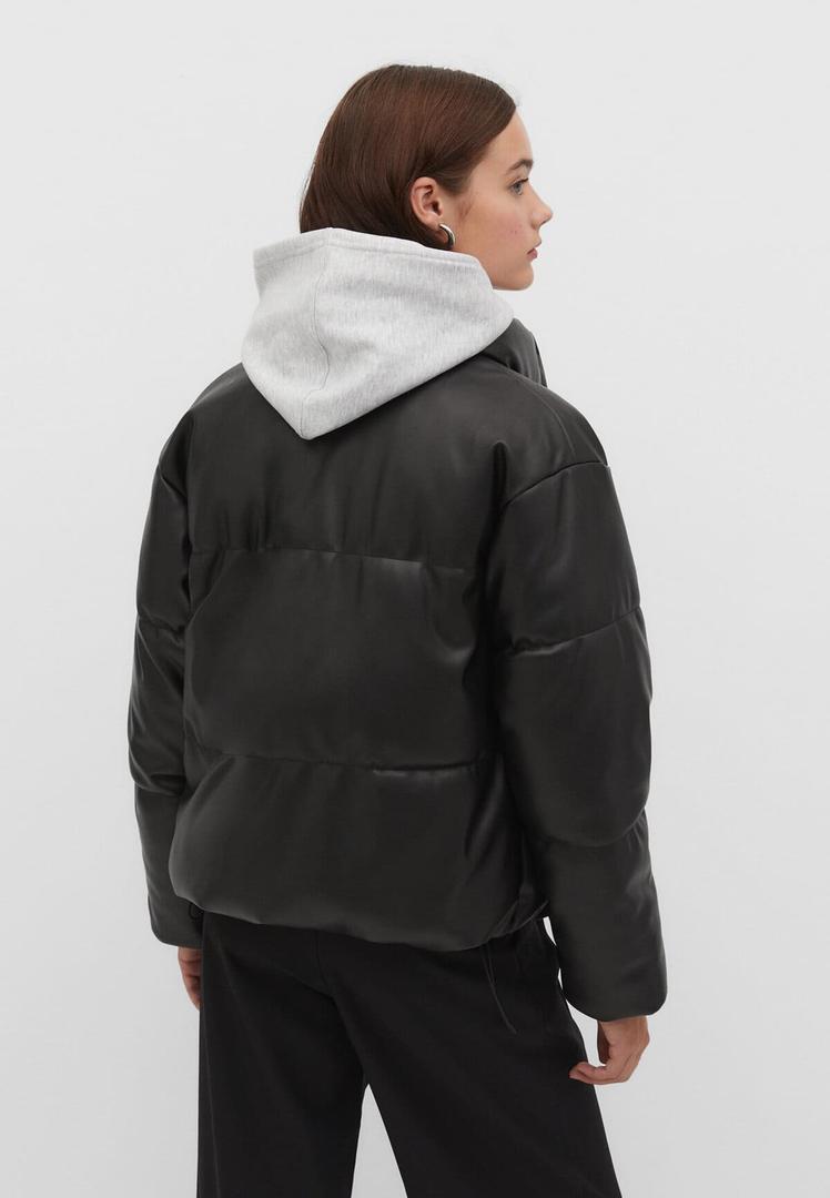 Chaqueta cazadora acolchada efecto piel de Stradivarius