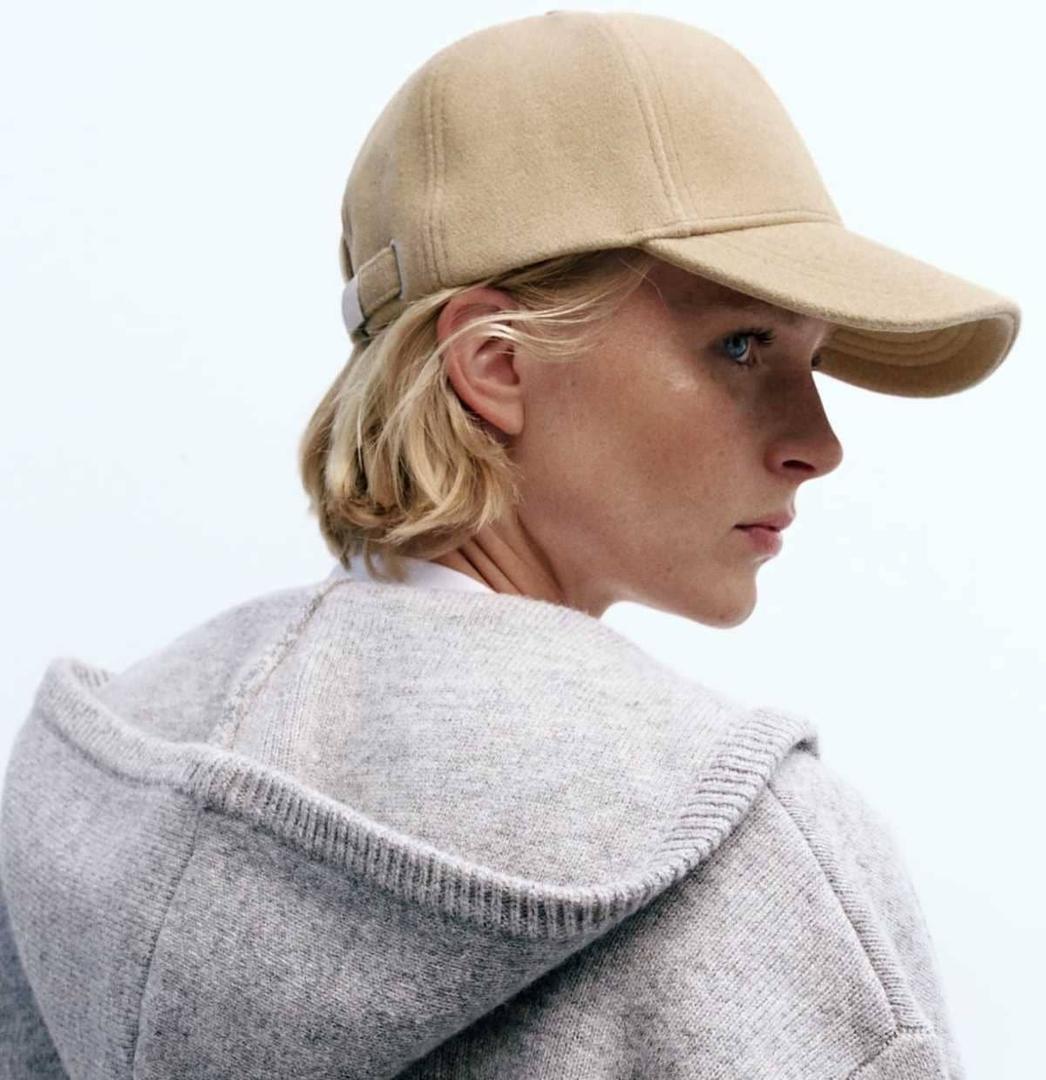 Gorra con lana de Zara