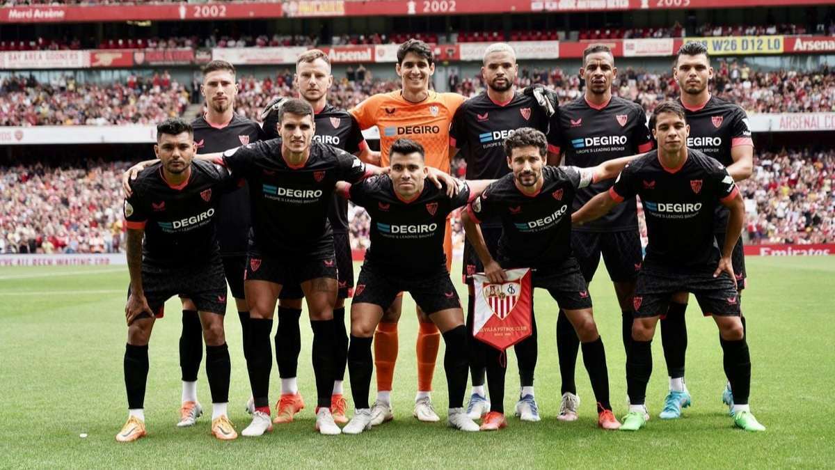 Los once titulares del Sevilla FC en el amistoso contra el Arsenal