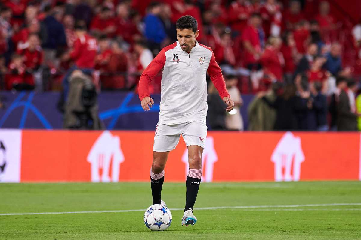 Jesús Navas en el calentamiento del Sevilla FC - Arsenal | Foto: Salvador López para El MIRA