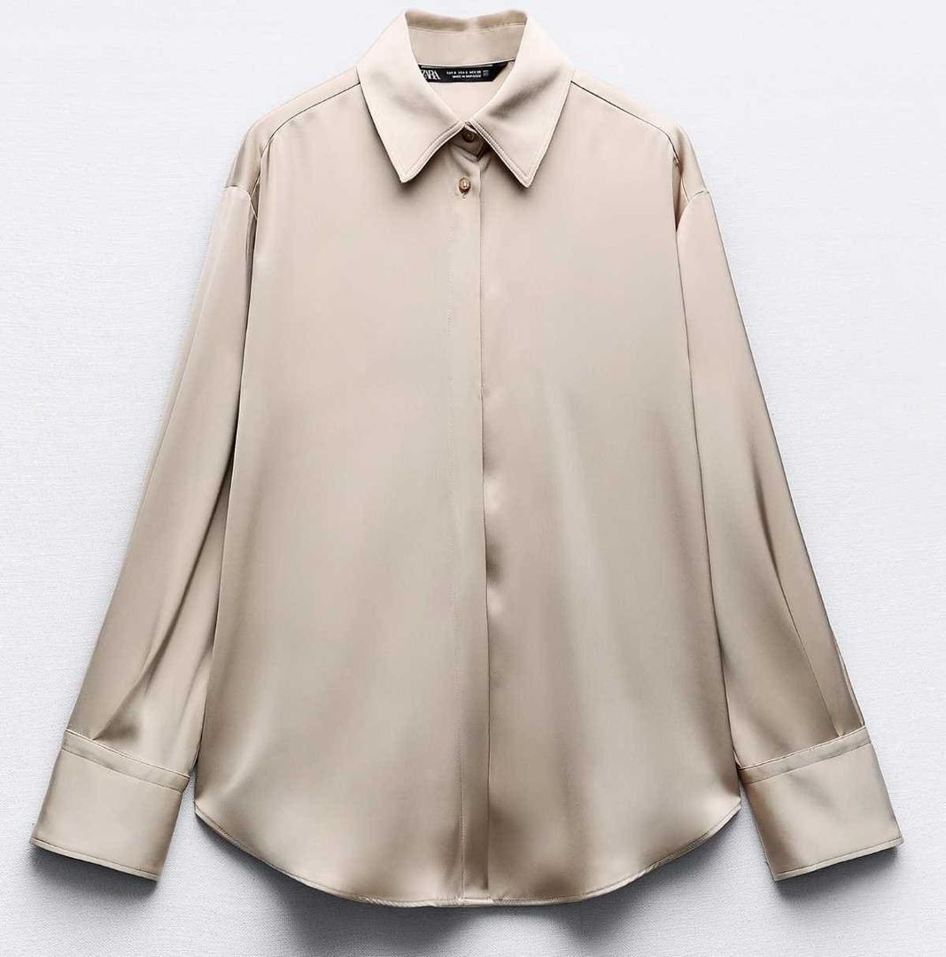 Camisa satinada de Zara