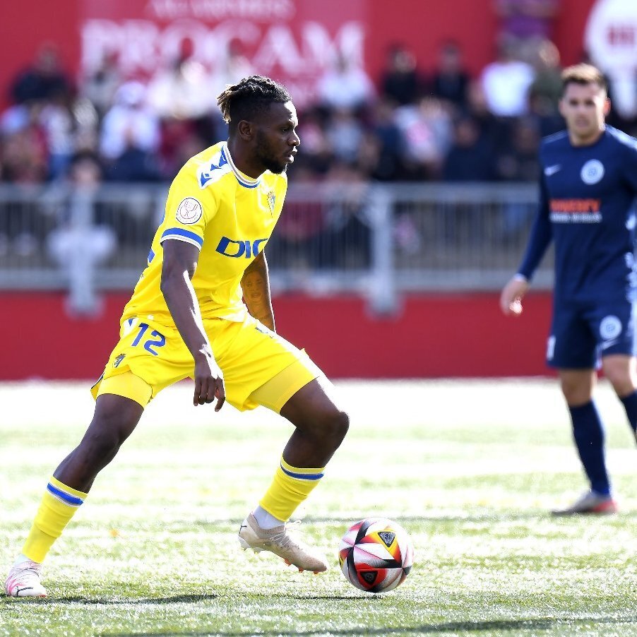 Rominigue Kouamé contra el Badalona Futur | Cádiz CF