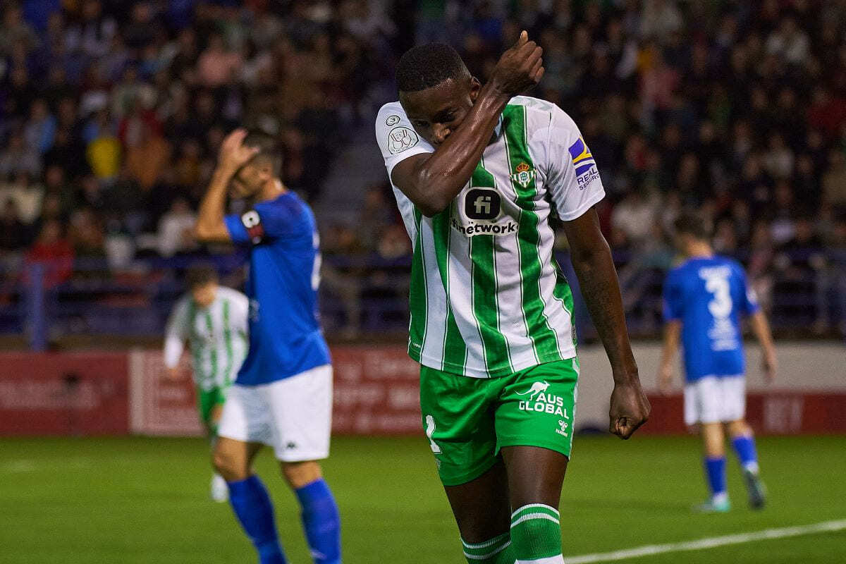 Gol de Luiz Henrique en el CD Hernán Cortés - Real Betis | Salvador López Medina para El MIRA