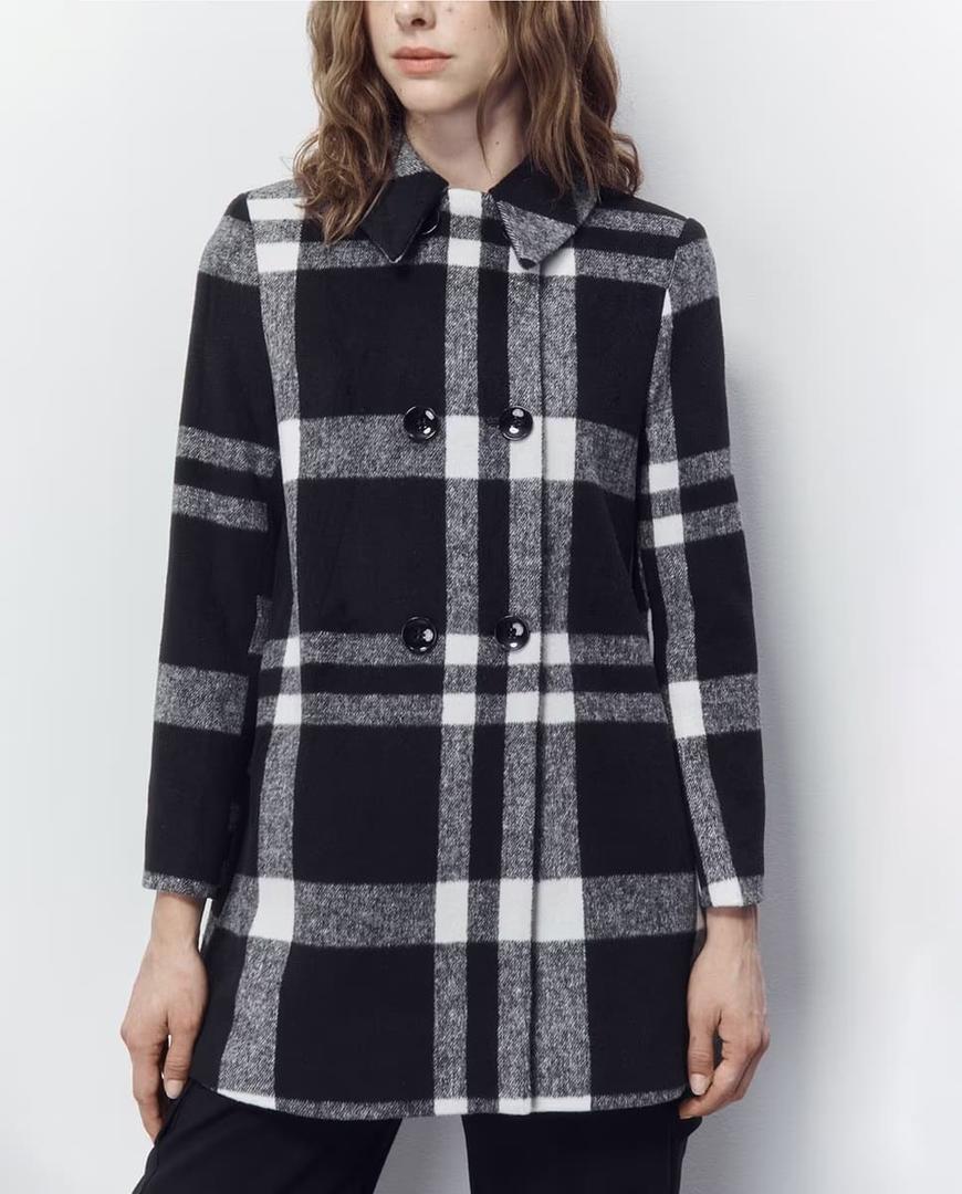 Abrigo de cuadros con cuello camisero de Sfera