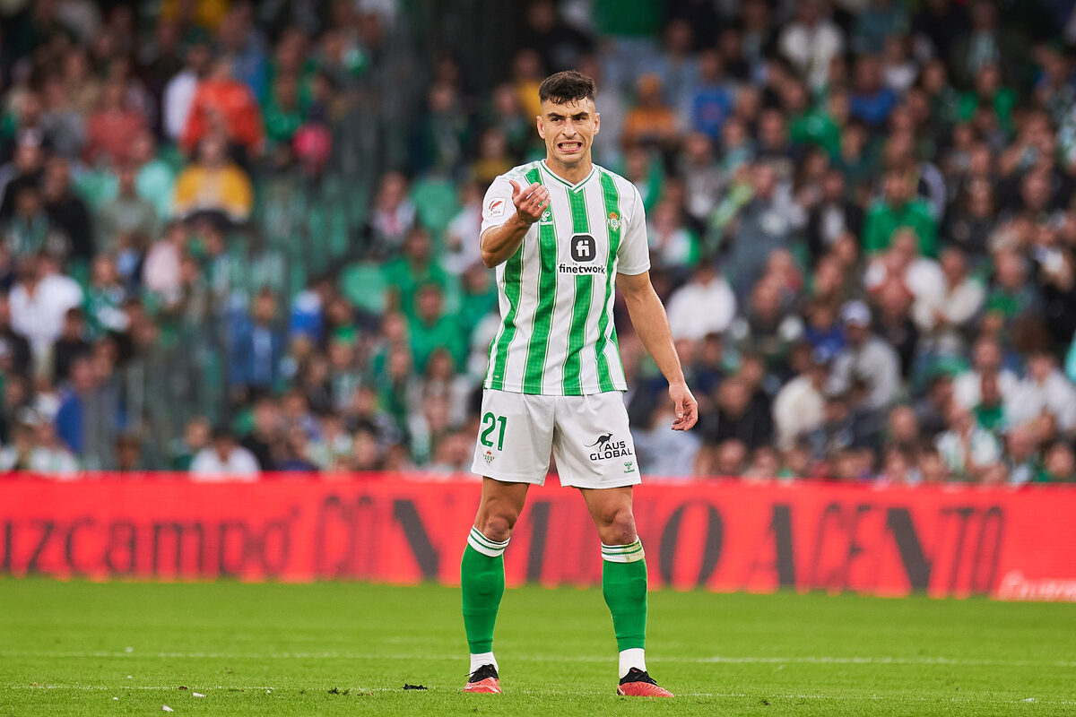 Marc Roca en el Real Betis - Mallorca | Salvador López Medina para El MIRA