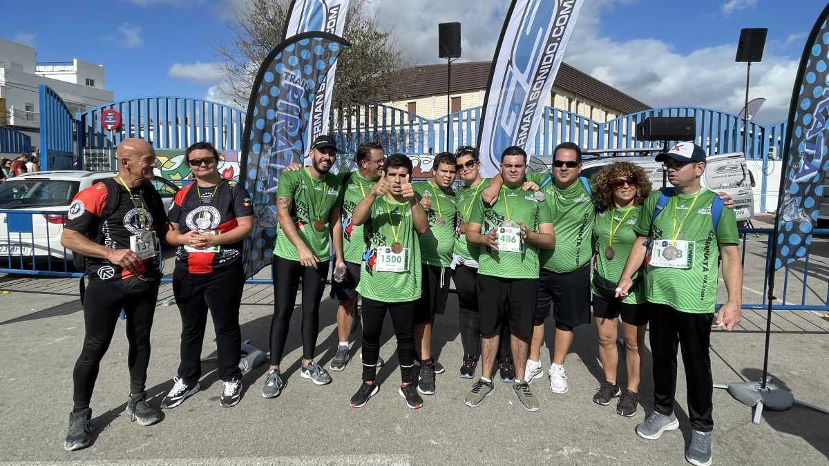 Personas con TEA, familiares y profesionales en la Trail Pirata