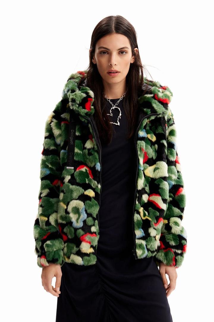 Chaqueta camo con efecto pelo de mujer de Desigual